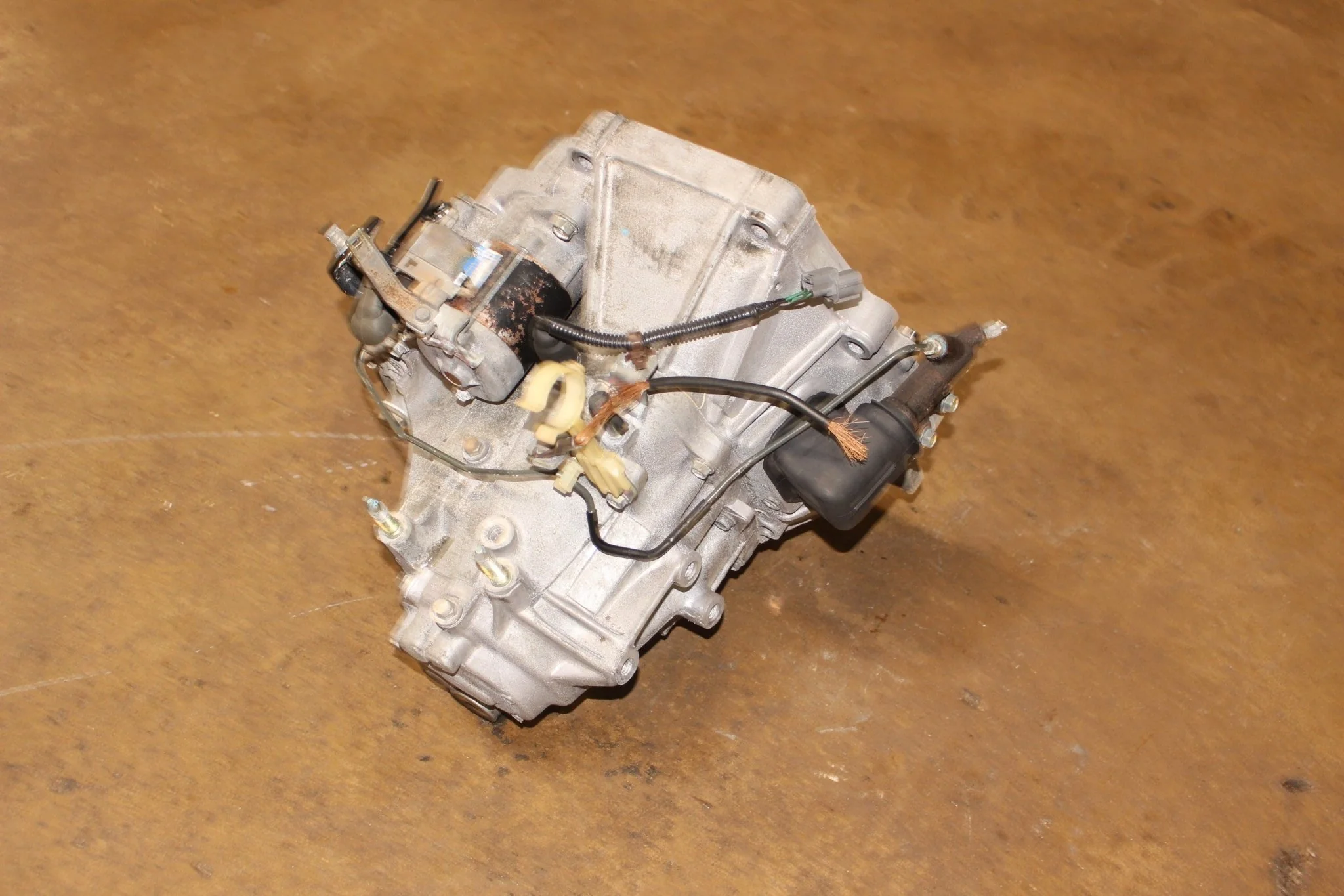 1992-2000 Honda Civic Manual JDM Transmission 1.6L D16A - Image 3