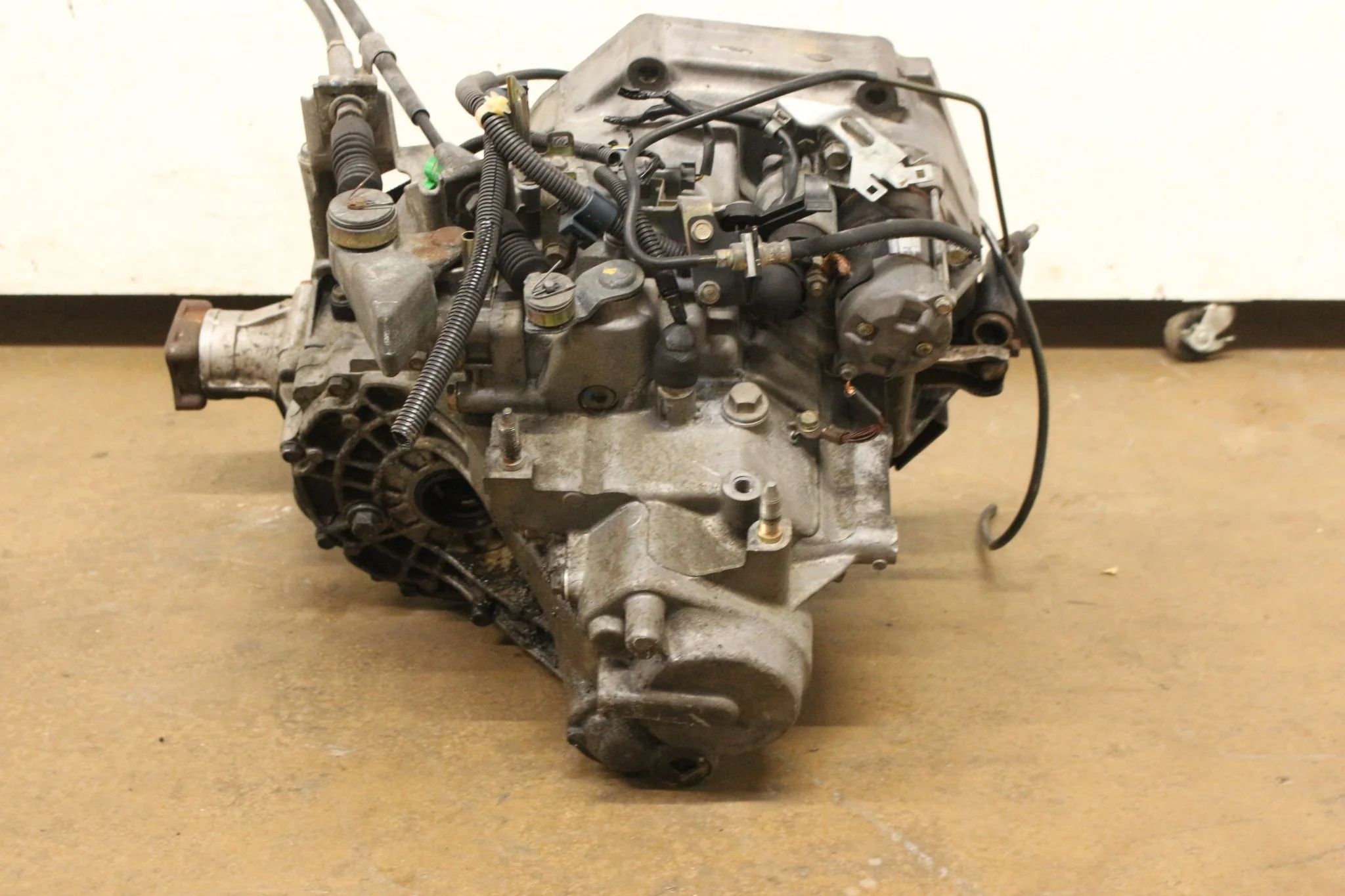 1997 1998 1999 2000 2001 Honda CRV Manual Transmission AWD 5-Speed 4X4 JDM B20B 2.0L - Image 2