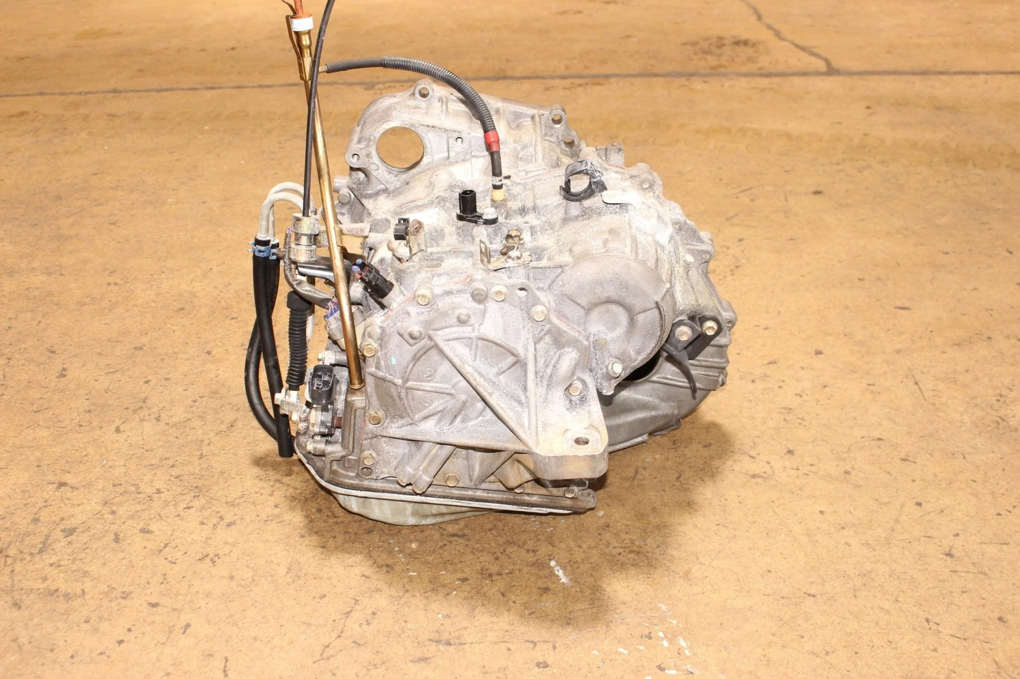 2002 2003 2004 2005 2006 2007 Toyota Highlander Transmission 2.4L 2AZ-FE - Image 3