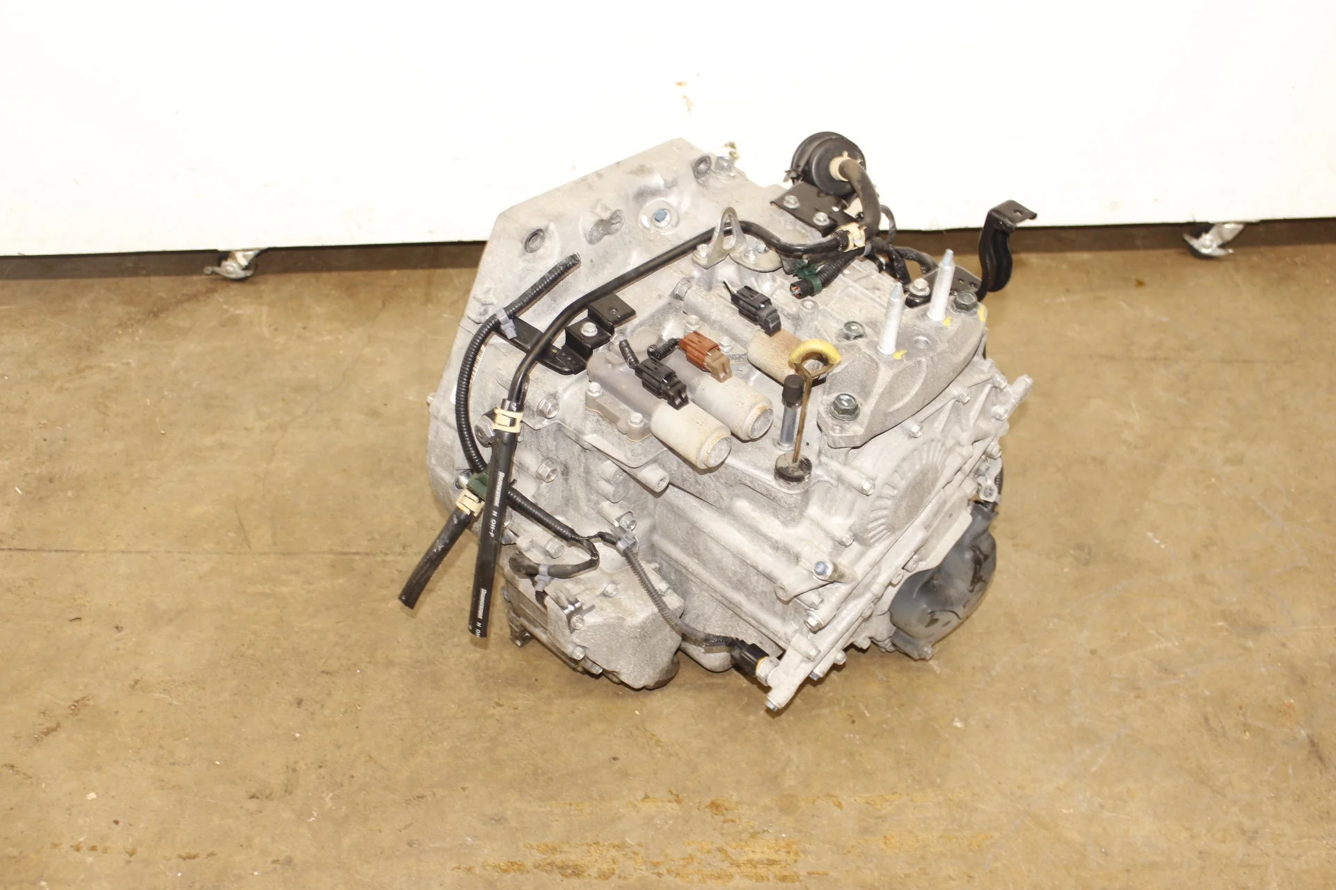 2006-2011 Honda Civic Automatic Transmission 1.8L R18A JDM Motor - Image 3