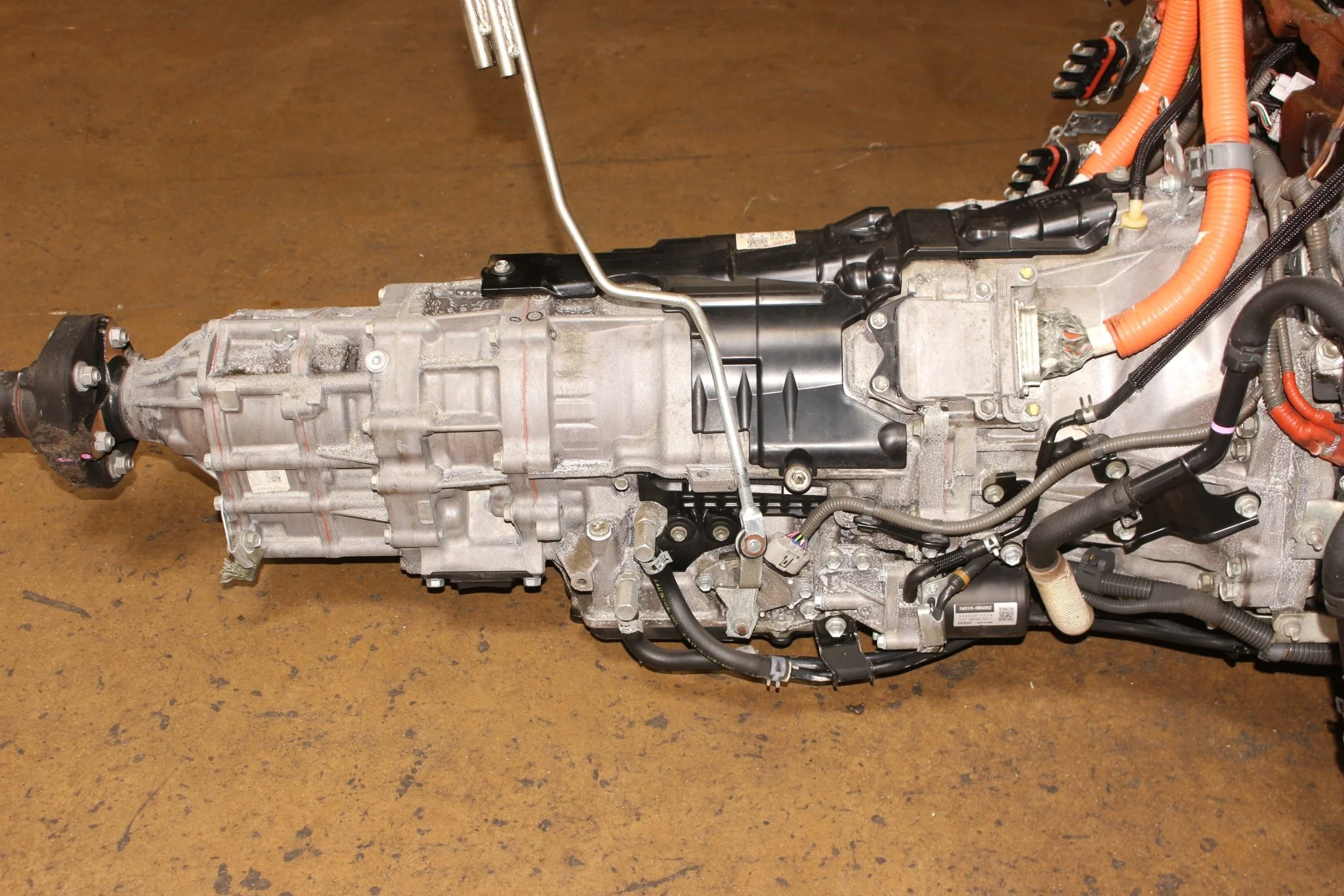 2008 2009 2010 2011 2012 2013 2014 2015 2016 Lexus LS600H Automatic AWD Transmission 5.0L V8 Hybrid JDM 2UR-FSE - Image 2