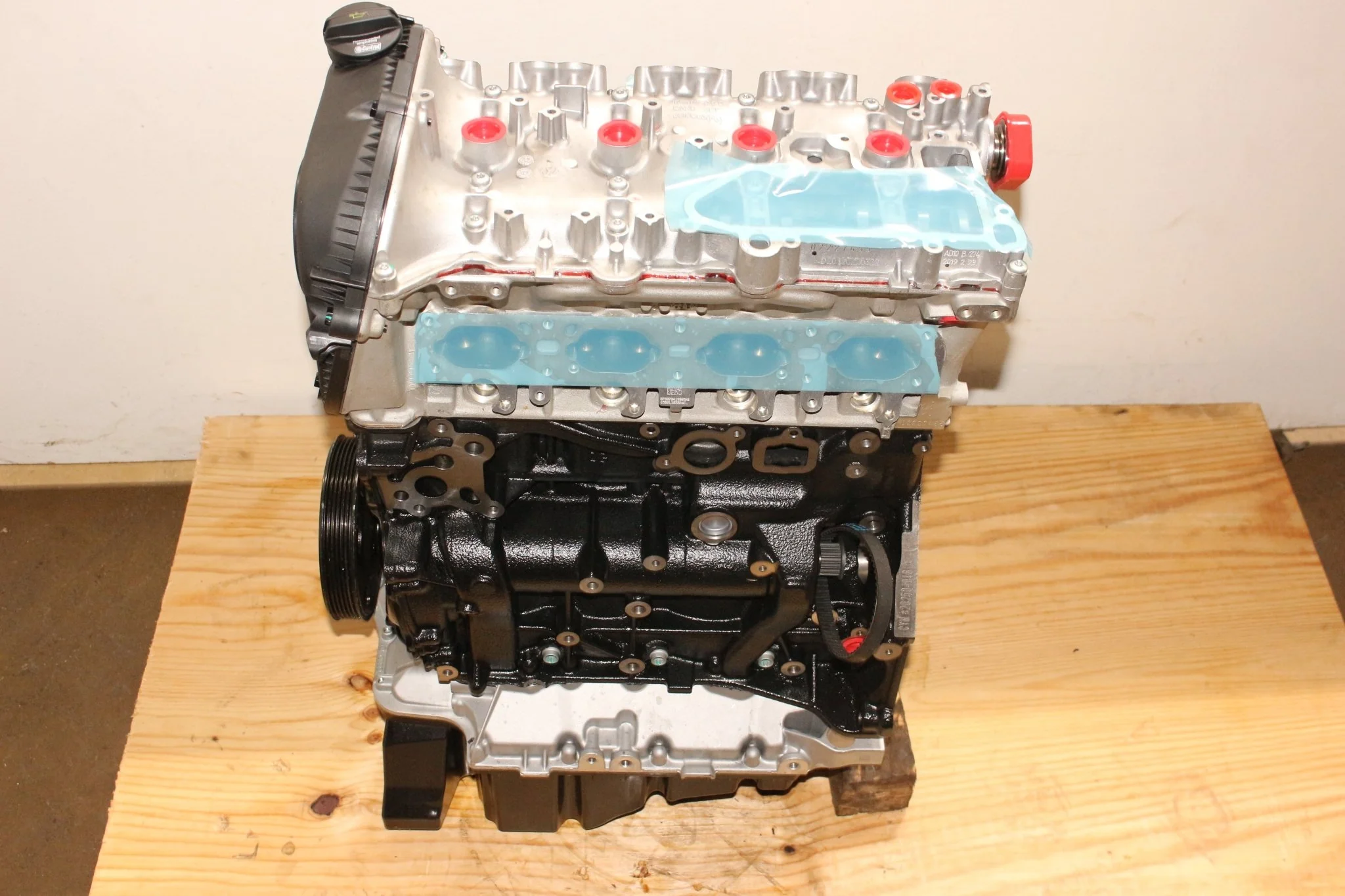 Brand New 2018 2019 2020 Audi Q5 2.0L Turbo Engine CYM 4-Cylinder GEN 3 Motor - Image 11