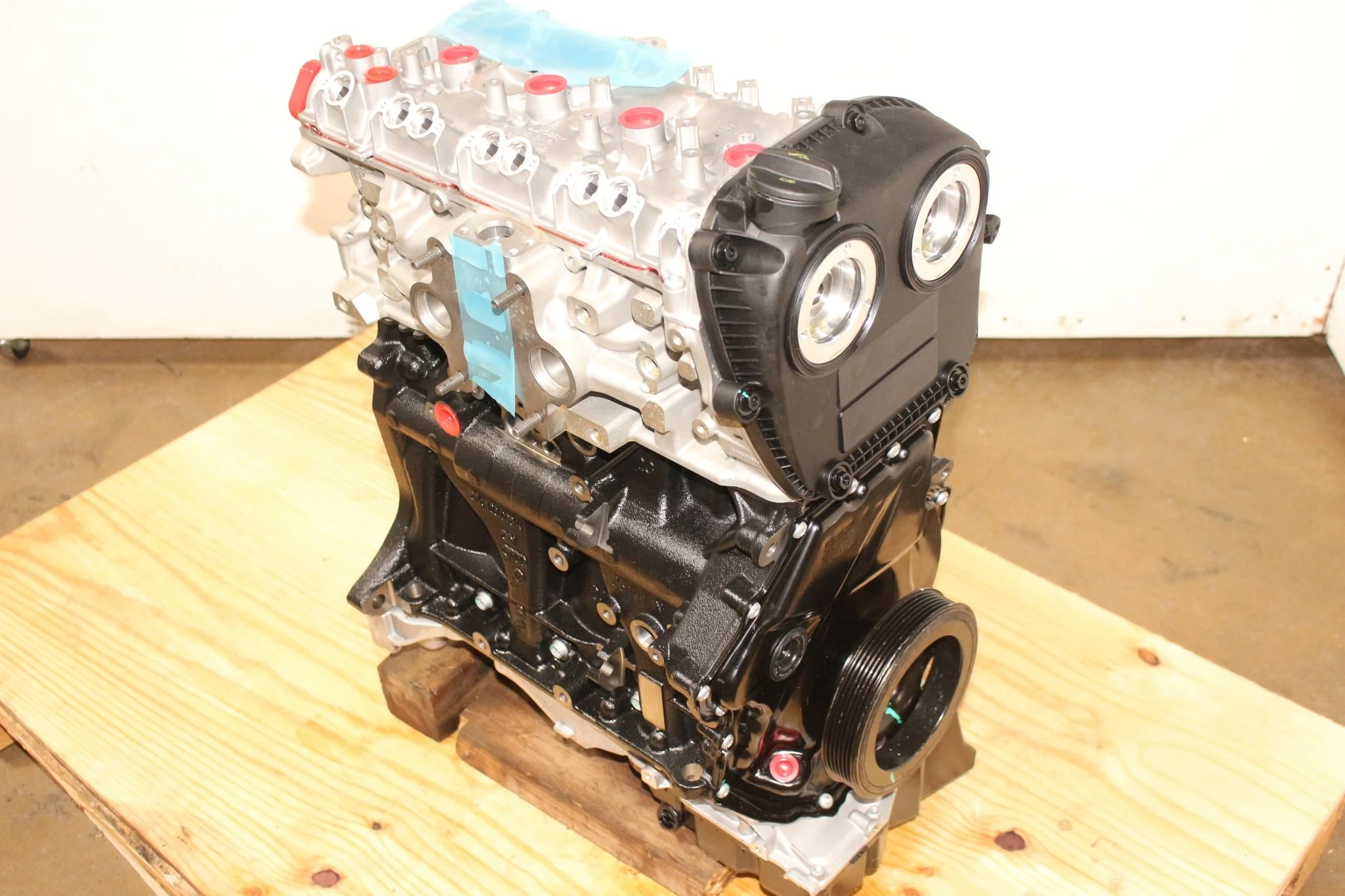 Brand New 2018 2019 2020 Audi Q5 2.0L Turbo Engine CYM 4-Cylinder GEN 3 Motor - Image 6