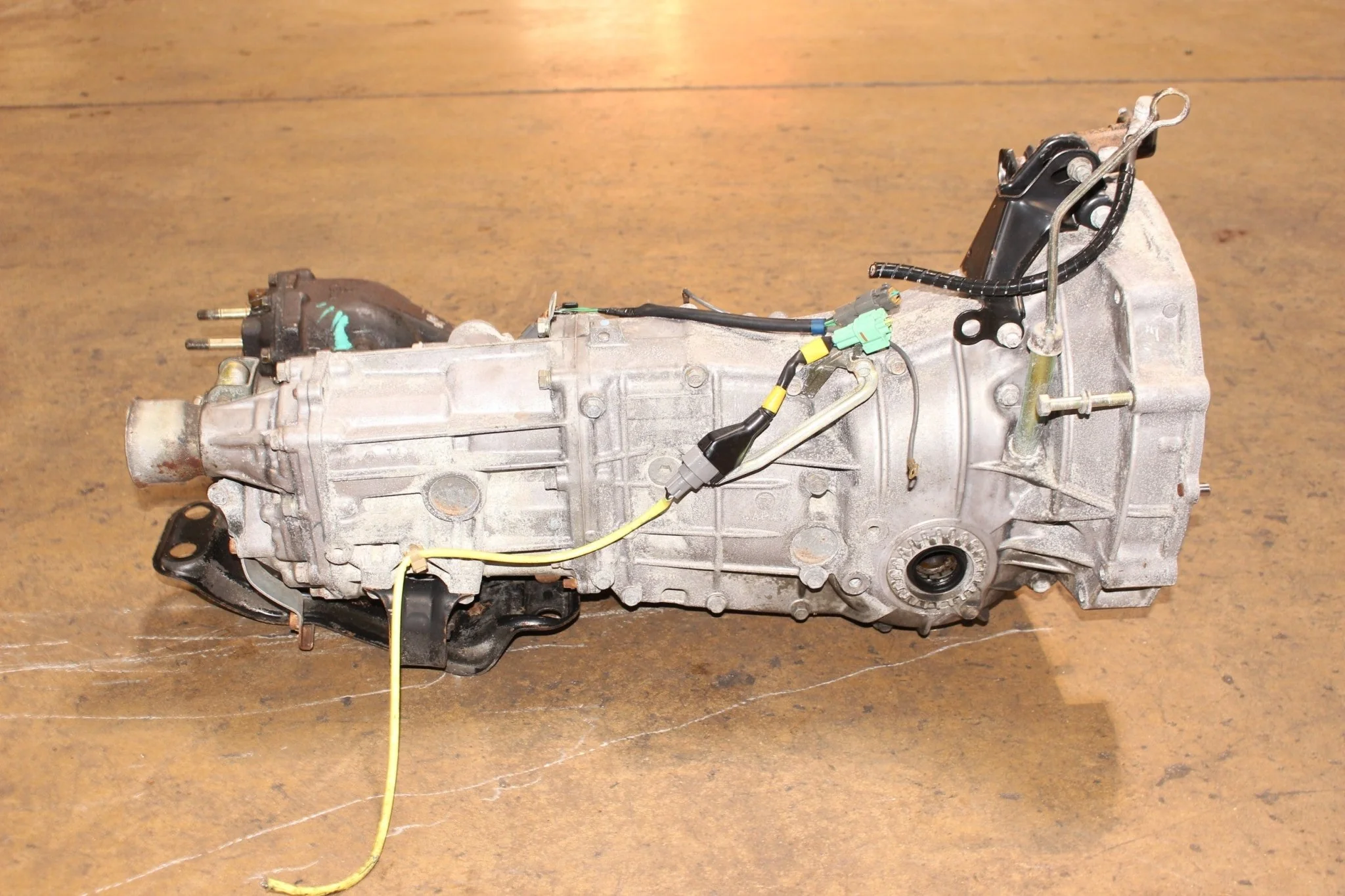 2007-2012 Subaru Legacy GT Turbo Manual JDM Transmission 5 Speed 2.0L EJ205 - Image 5