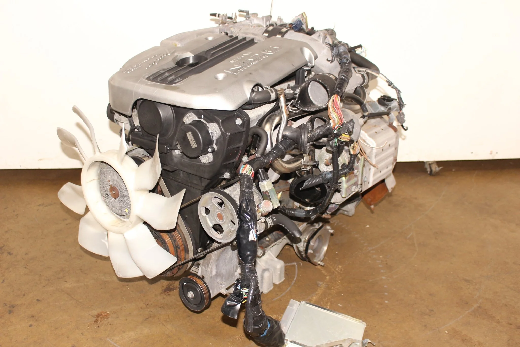 JDM RB25 Motor Nissan Skyline R34 Neo AWD Engine 2.5L Motor RB25DET - Image 4