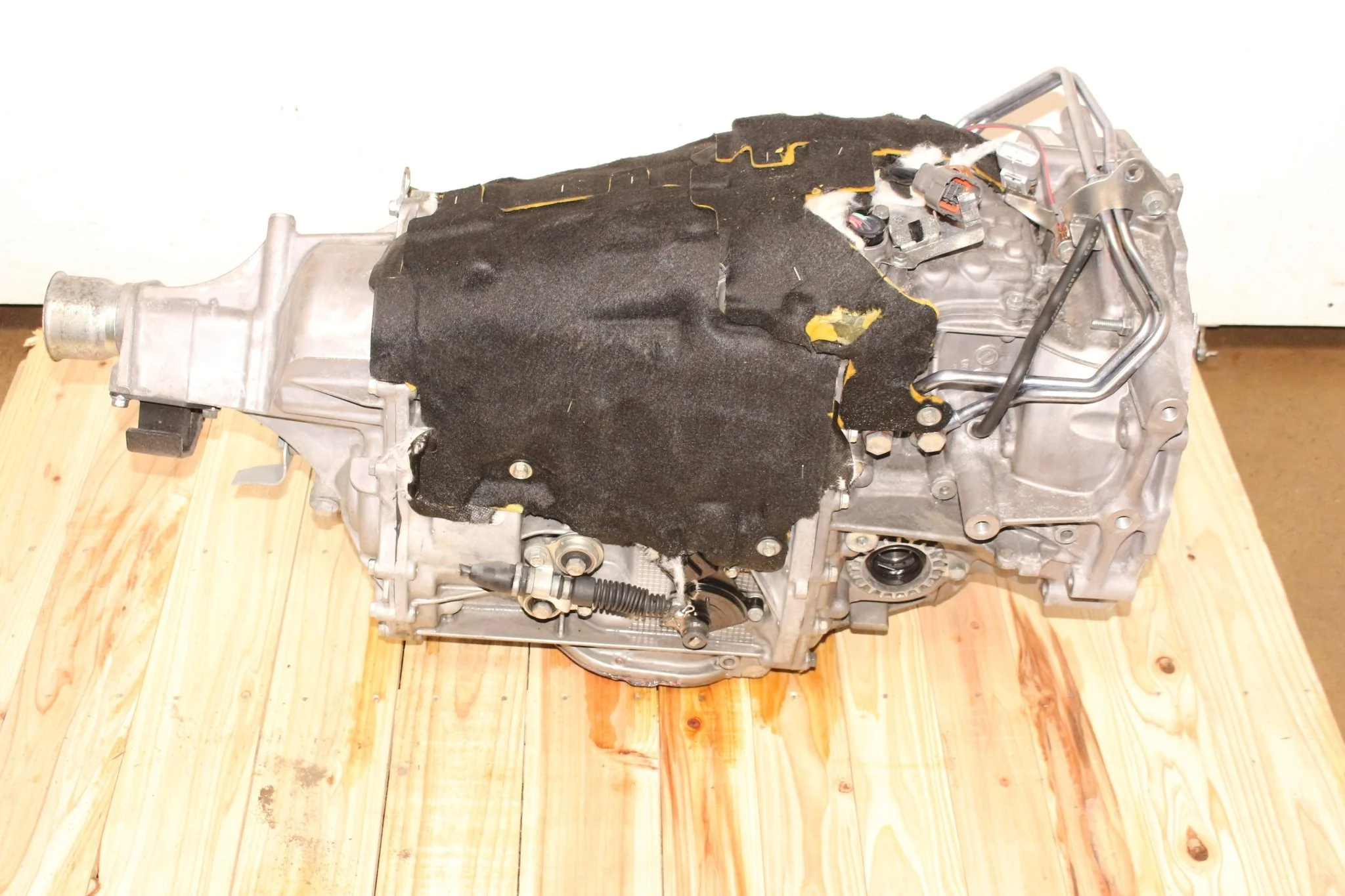 Subaru Legacy Automatic CVT 2013-2017 JDM Transmission 2.5L FB25 - Image 2