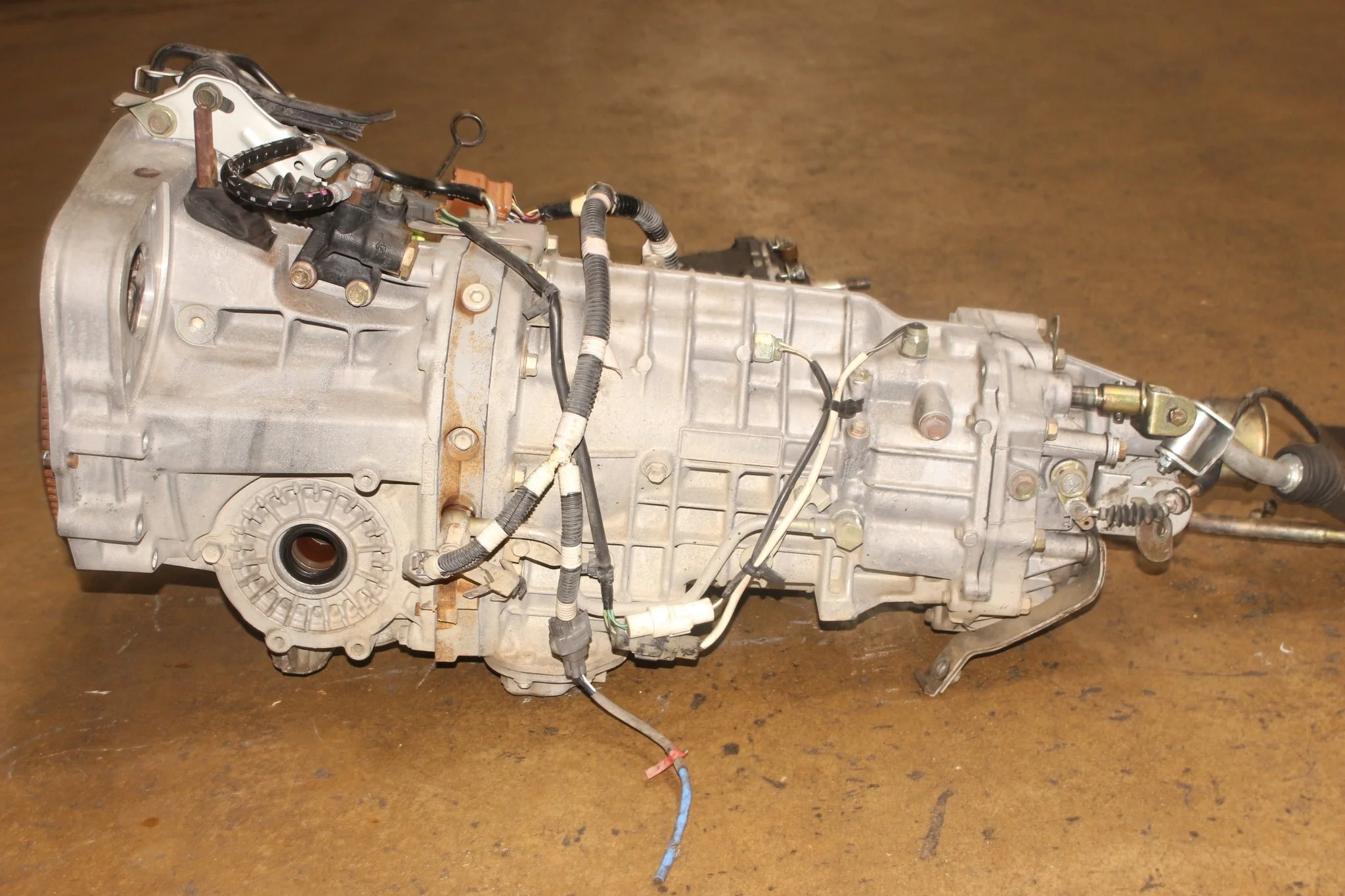 Subaru Legacy Outback 6-Speed Manual Transmission 3.90 R180 Rear LSD Diff EZ30 3.0L JDM - Image 7
